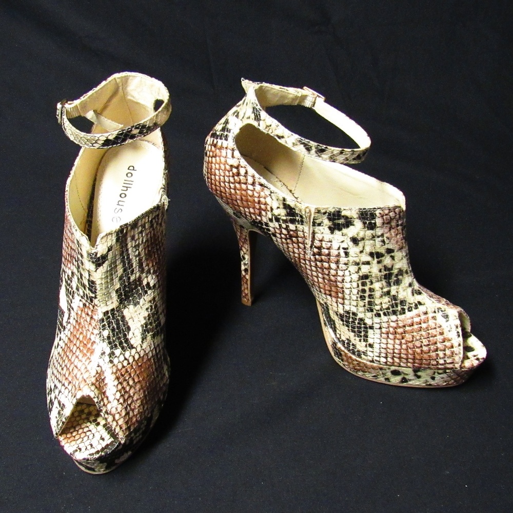 Dollhouse Verdict Platform Ankle Strap Stiletto